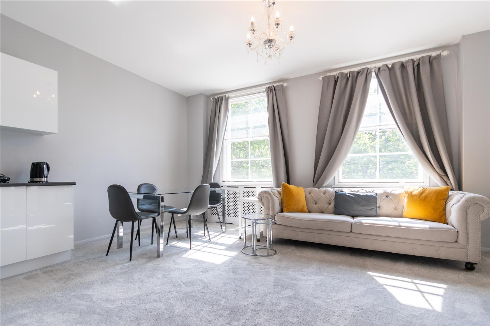 1 bed property in Avenfield House, Mayfair